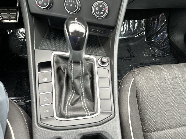 Used 2023 Volkswagen Jetta Sport FWD image 30
