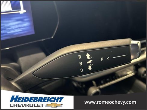 Used 2024 Chevrolet Equinox EV LT FWD image 24