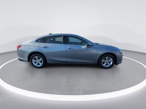 Used 2024 Chevrolet Malibu LS image 9