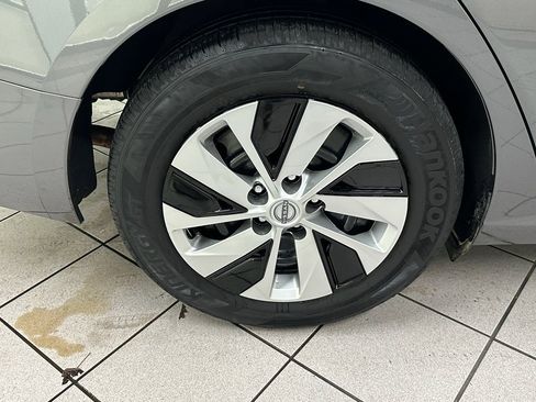 Used 2024 Nissan Altima 2.5 S image 16