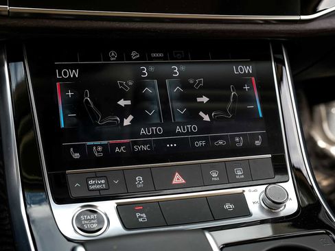 Used 2025 Audi Q7 2.0T Premium Plus w/ Premium Plus Package AWD/4WD image 26
