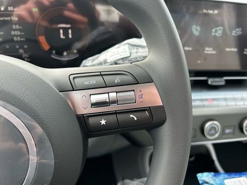 New 2026 Hyundai Kona SE AWD/4WD image 18