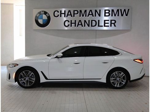 New 2026 BMW 430i w/ Premium Package RWD image 3