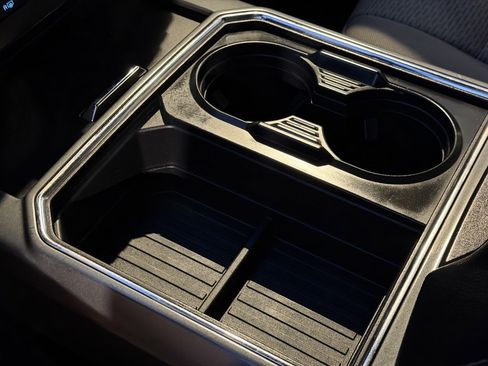 Used 2020 Ford F250 XLT w/ XLT Premium Package image 16