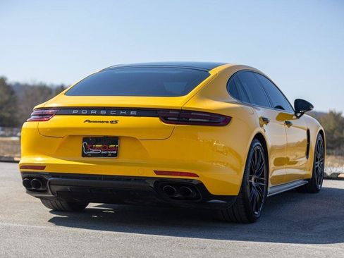 Used 2018 Porsche Panamera 4S AWD/4WD image 35