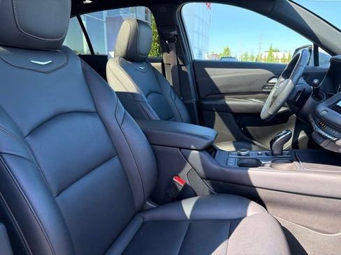Used 2022 Cadillac XT4 Sport w/ Cold Weather Package AWD/4WD image 30