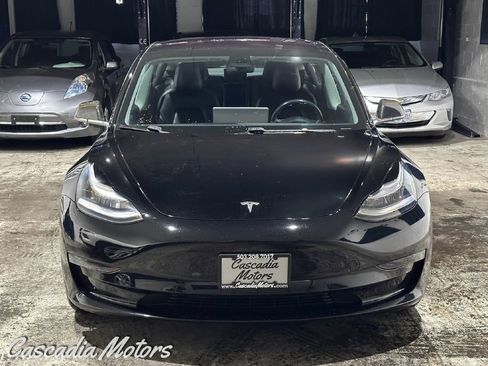 Used 2018 Tesla Model 3 Long Range image 2
