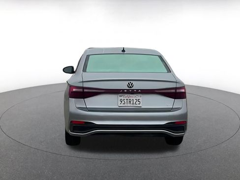 Used 2025 Volkswagen Jetta SE image 7