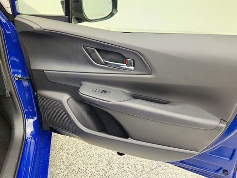 Used 2025 Toyota Prius Plug-In Hybrid FWD image 26