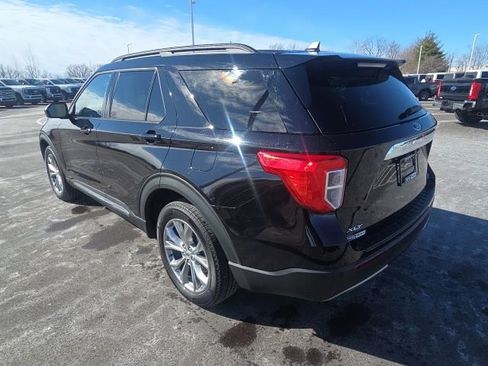 Certified 2023 Ford Explorer XLT w/ Equipment Group 202A image 3