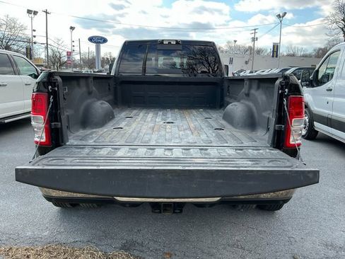 Used 2024 RAM 3500 Tradesman w/ Chrome Appearance Group image 26