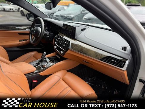 Used 2018 BMW 540i w/ M Sport Package RWD image 23