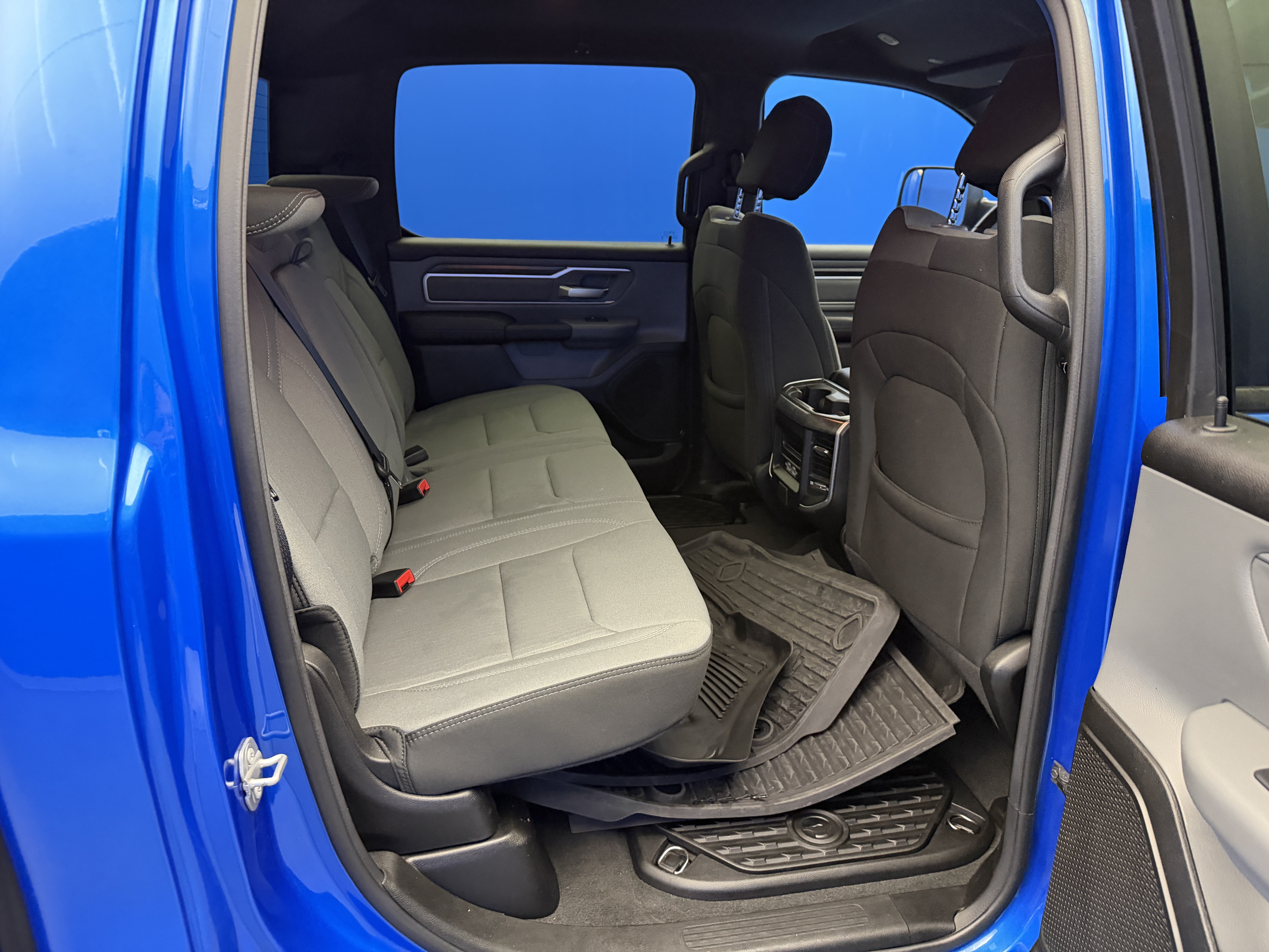 Used 2022 RAM 1500 Big Horn AWD/4WD image 30