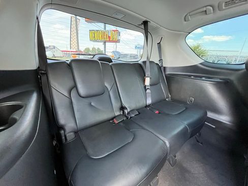 Used 2017 INFINITI QX80 4WD w/ Driver Assistance Package image 29