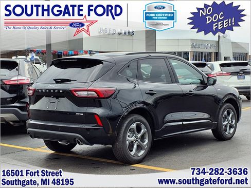 Certified 2024 Ford Escape ST-Line w/ Tech Pack #1 image 2