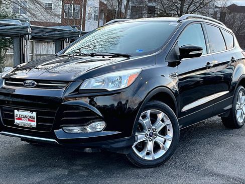 Used 2016 Ford Escape Titanium image 1