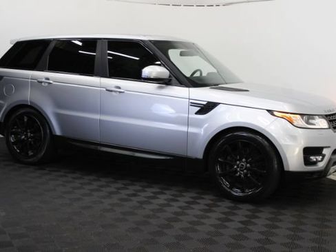 Used 2015 Land Rover Range Rover Sport HSE AWD/4WD image 3