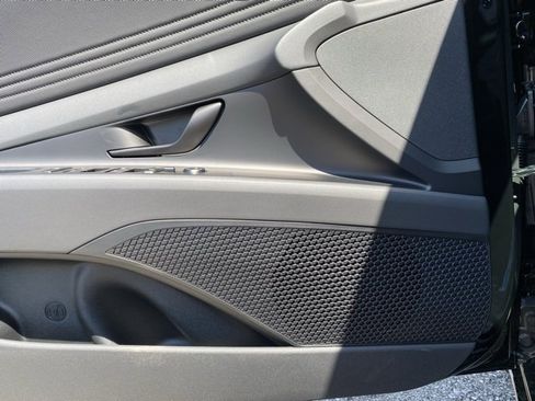 New 2025 Hyundai Elantra SEL image 22