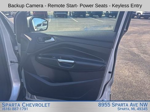 Used 2019 Ford Escape SE AWD/4WD image 18