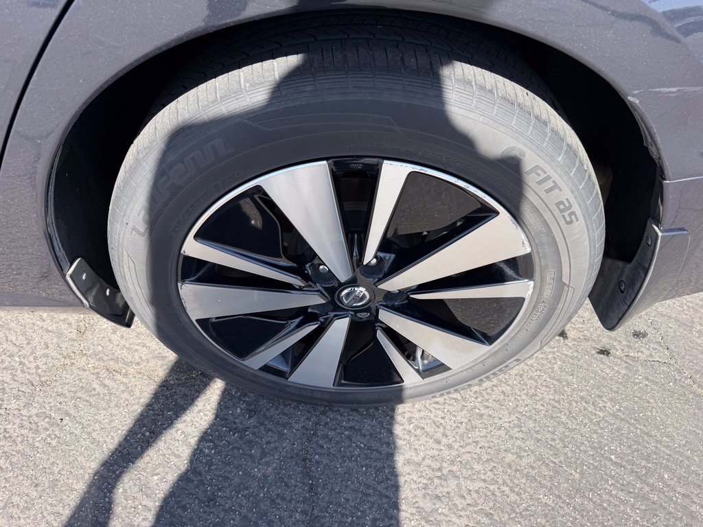 Used 2021 Nissan Altima 2.5 SV w/ SV Premium Package FWD image 8