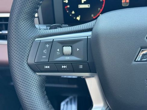 New 2025 Mitsubishi Outlander SEL image 24