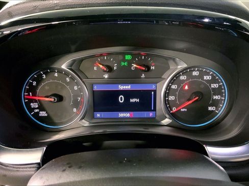 Used 2023 Chevrolet Traverse LT image 20