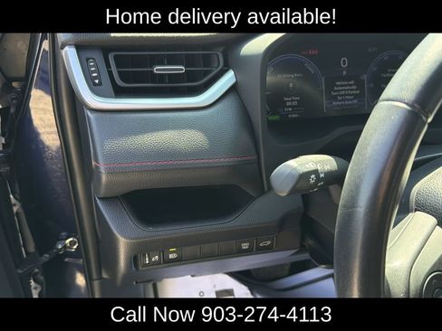 Used 2024 Toyota RAV4 XSE AWD/4WD image 18