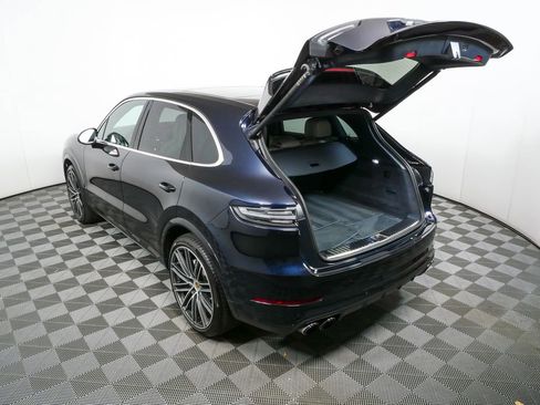Certified 2021 Porsche Cayenne Turbo AWD/4WD image 40