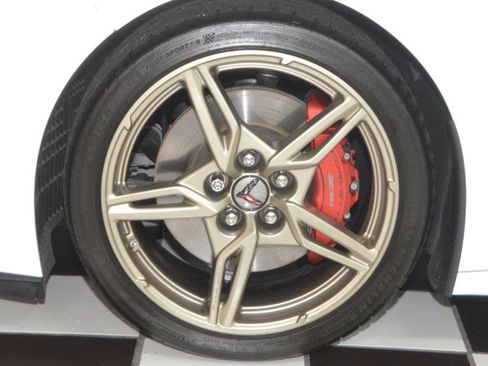 Used 2020 Chevrolet Corvette Stingray Premium Cpe w/ 3LT Preferred Equipment Group RWD image 15