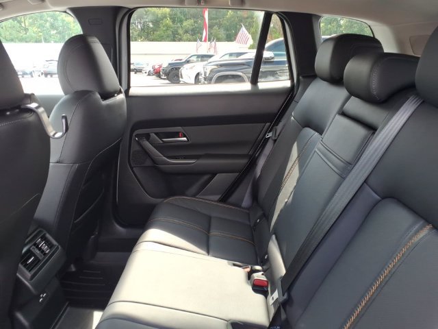 Used 2024 MAZDA CX-50 AWD 2.5 Turbo w/ Premium Pkg image 7