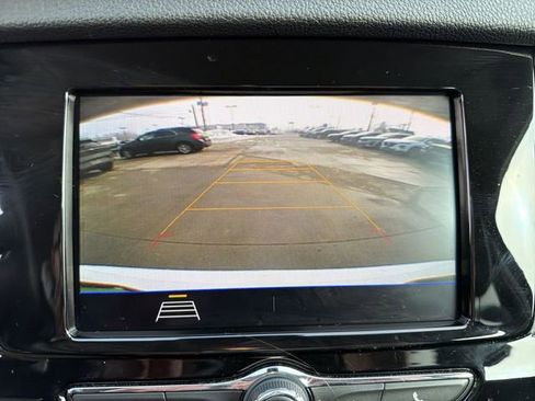 Certified 2022 Buick Encore Preferred w/ Safety Package image 19