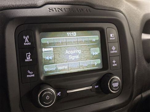 Used 2015 Jeep Renegade Latitude w/ Popular Equipment Group image 13