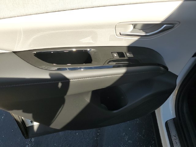 New 2026 Hyundai Tucson Limited AWD/4WD image 16