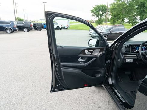 Used 2024 Mercedes-Benz GLE 350 4MATIC image 13