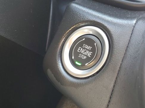 Used 2024 GMC Yukon AT4 w/ Technology Package AWD/4WD image 19