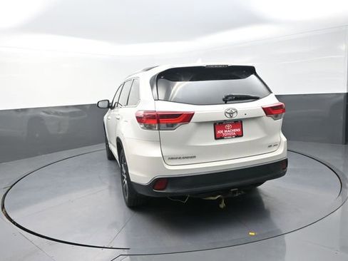 Used 2018 Toyota Highlander SE AWD/4WD image 54