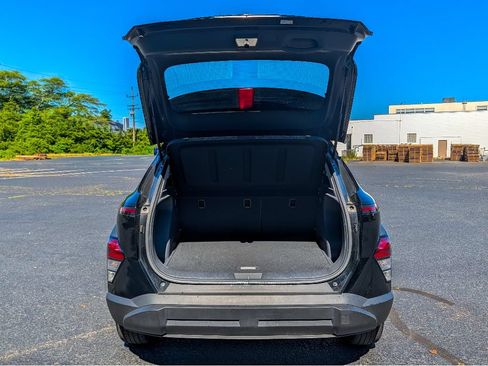 Used 2024 Hyundai Kona SEL FWD image 7