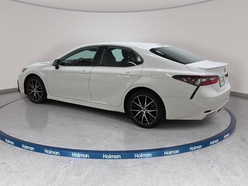 Certified 2024 Toyota Camry SE FWD image 7