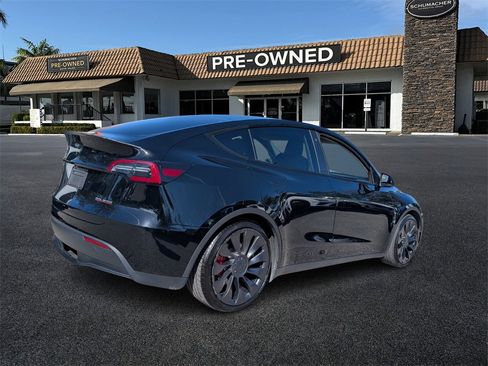 Used 2023 Tesla Model Y Performance image 7