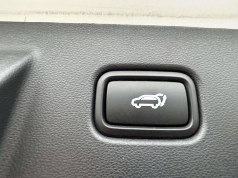 Used 2025 Hyundai Tucson SEL FWD image 19