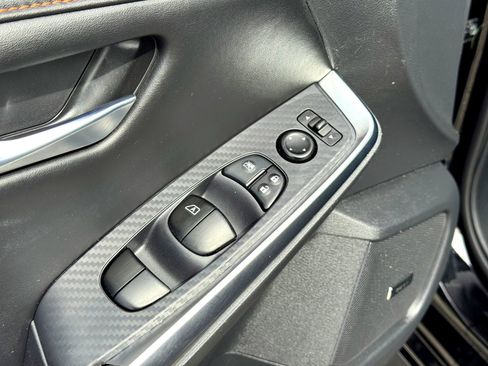 Used 2023 Nissan Sentra SR w/ SR Premium Package image 17