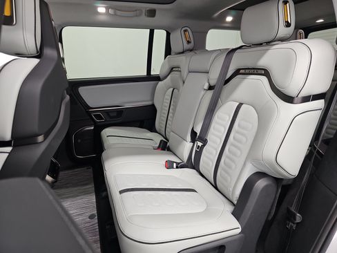 Used 2024 Rivian R1S Adventure AWD/4WD image 21