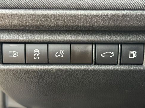 Used 2026 Toyota Camry LE FWD image 25