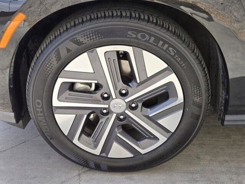 Used 2022 Hyundai Kona Limited image 5