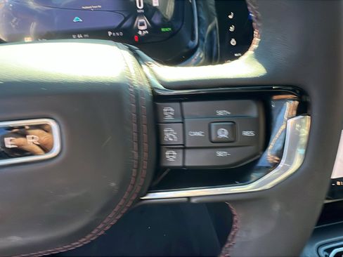 Used 2024 Jeep Wagoneer Launch Edition image 29