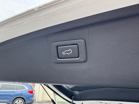 Used 2018 Subaru Outback 2.5i Touring image 31