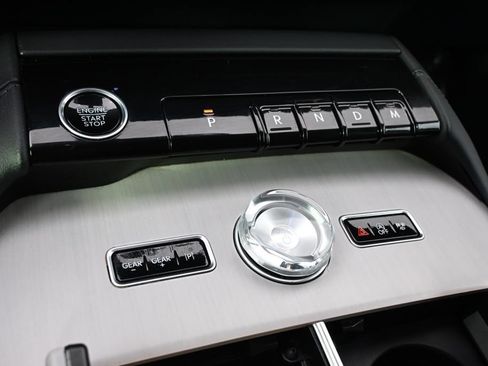 Certified 2025 Lincoln Navigator L Reserve AWD/4WD image 30