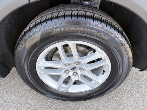 Used 2025 Ford Explorer Active RWD image 25