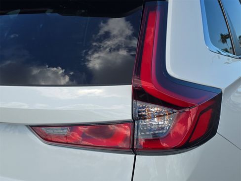 Used 2023 Honda CR-V Sport image 8