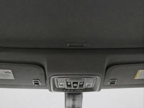 Used 2022 GMC Sierra 1500 AT4 w/ AT4 Premium Package AWD/4WD image 21